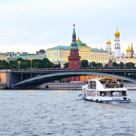Клуб знакомств «Дуэт»: Праздничная вечеринка в День города  на Теплоходе "Романтика".